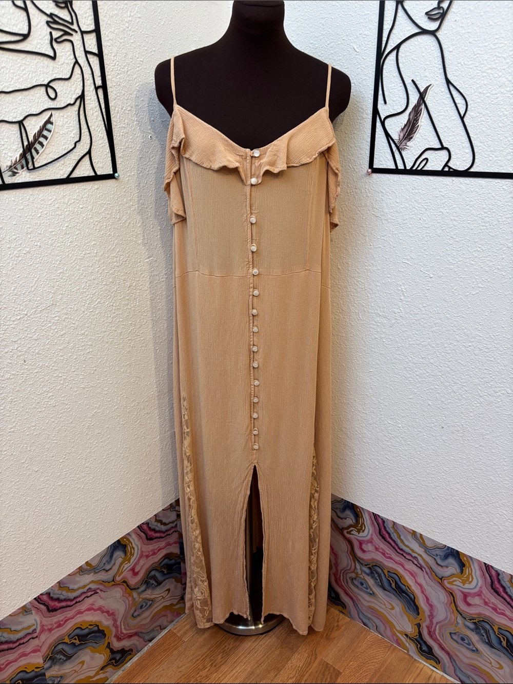 VENUS Beige Button-Front Ruffle Sleeveless Maxi Dress. Size 3X